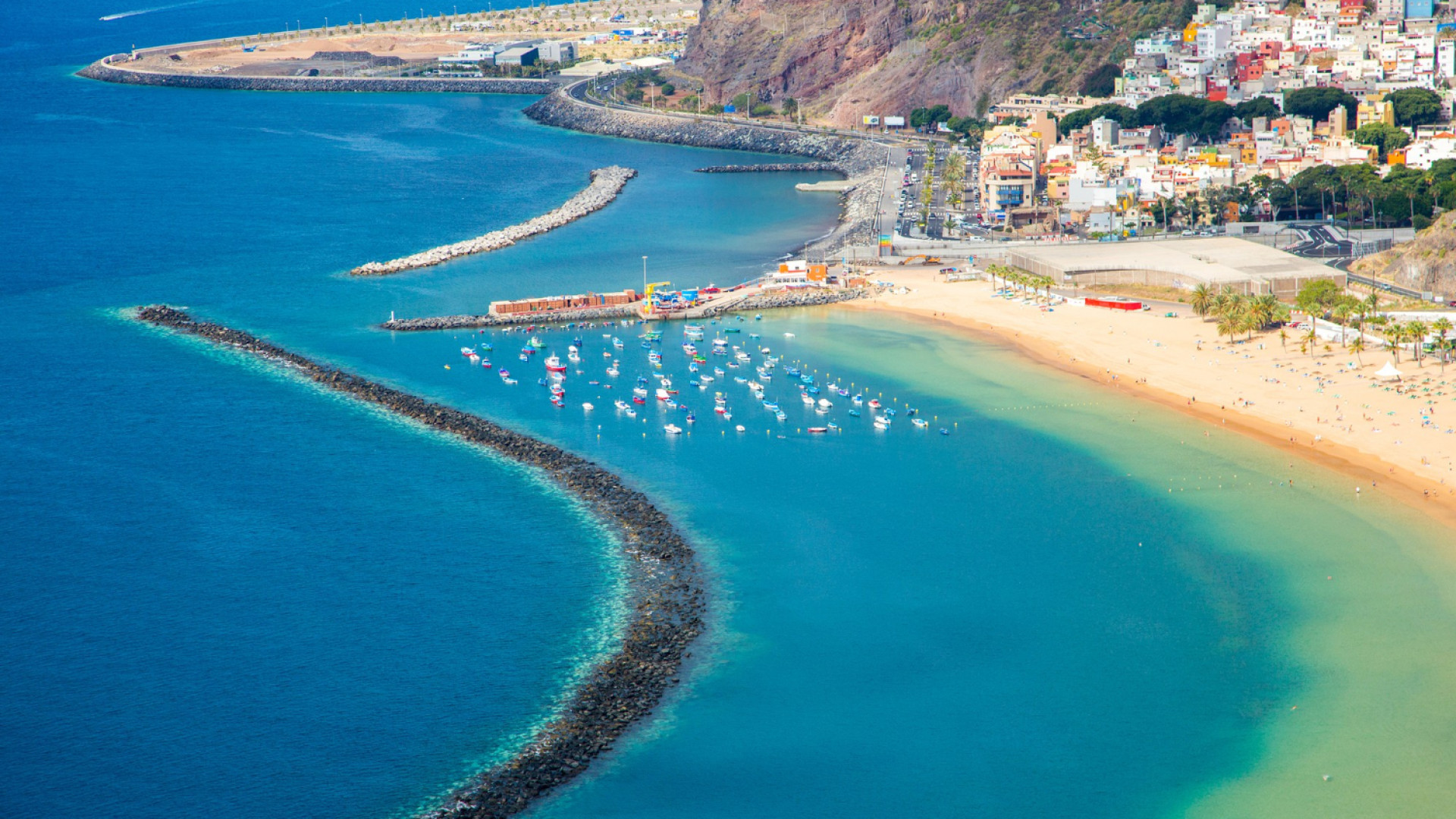Voyage aux Canaries : quelle île choisir pour un séjour dernière minute ?